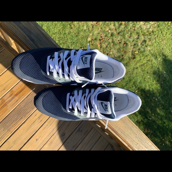 Nike Air Max 90s - Picture 8 of 9